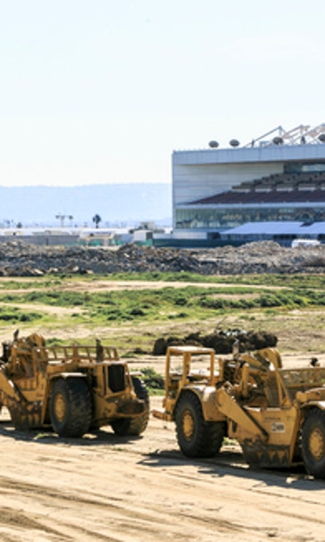 Column: Greed wins out as Chargers abandon fans, flee to LA